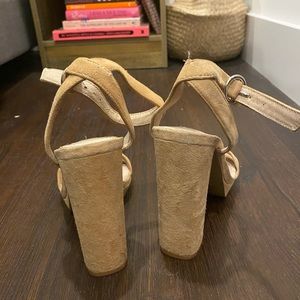 Steve Madden Tan Heels